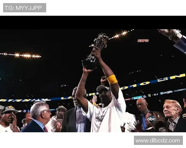 2010年湖人与凯尔特人常规赛精彩对决回顾与分析 2010年湖人与凯尔特人常规赛精彩对决回顾与分析