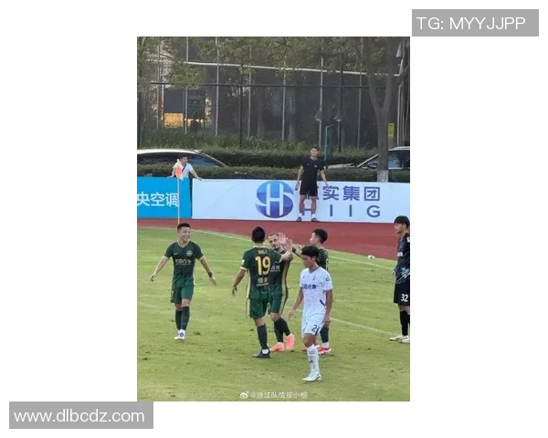 恒大与杭州绿城热身赛精彩对决展现球队新阵容与战术布局 恒大与杭州绿城热身赛精彩对决展现球队新阵容与战术布局