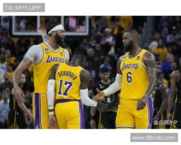 湖人对决猛龙的经典之战回顾与精彩瞬间分析